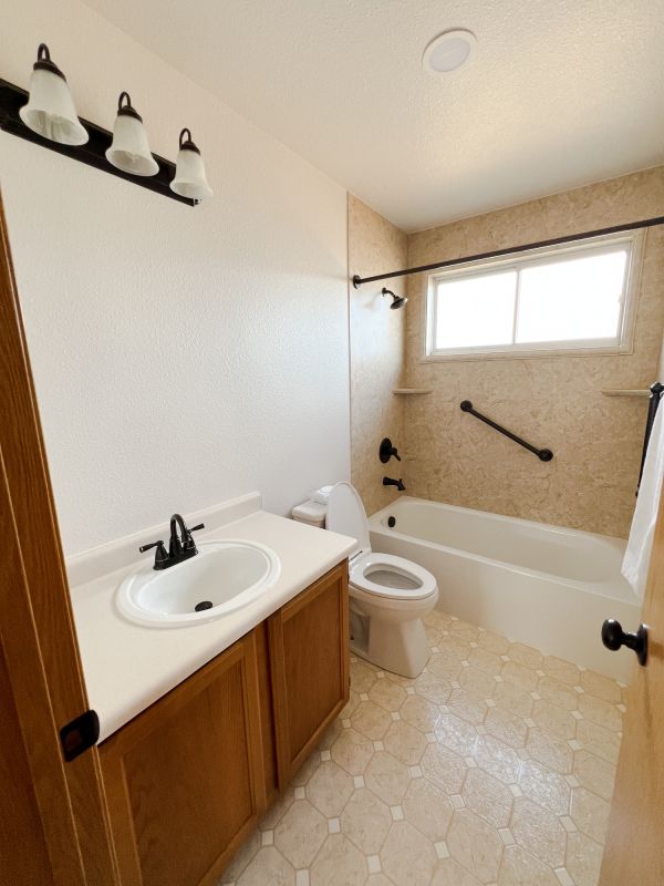 Top Bathroom Remodeling Companies in Columbiana, OH